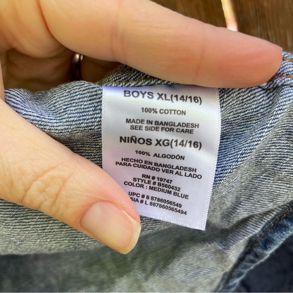 WRANGLER Boys Classic Blue Denim Shirt Long Sleeve Button Down Size 14 XL - Picture 10 of 10